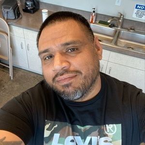 Meet your Posher, Eduardo